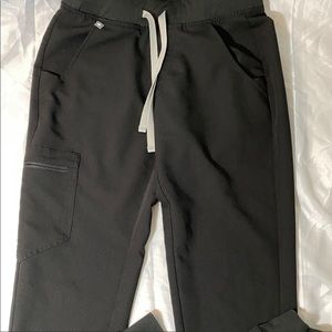 Black Figs Jamora Jogger Scrub Pants